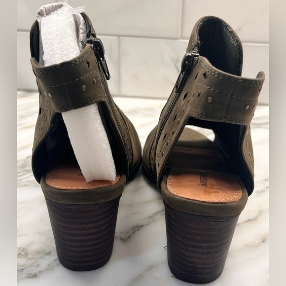 Baretraps Izzie Shooties Peep Toe Women's Shoes Moss Size 5 - Picture 10 of 14